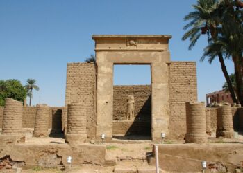 24 January AD 126 – A small Serapeum is consecrated in Thebes to Hadrian on his fiftieth birthday (#Hadrian1900) FOLLOWING HADRIAN