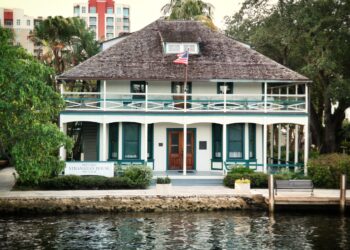 Pineapple Jam Returns to the River