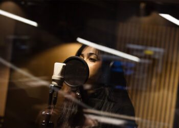 The Energy of Vocal Harmonies in Tune Manufacturing –