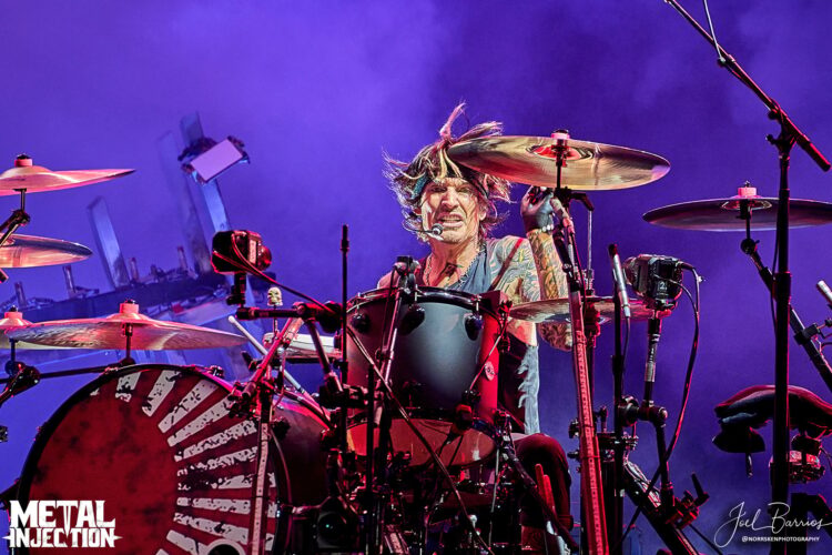 Sexual Assault Lawsuit Towards MÖTLEY CRÜE’s TOMMY LEE Revived Thanks To A New California Legislation