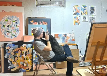 Tony Gregg: Portray the Push and Pull of Changing into