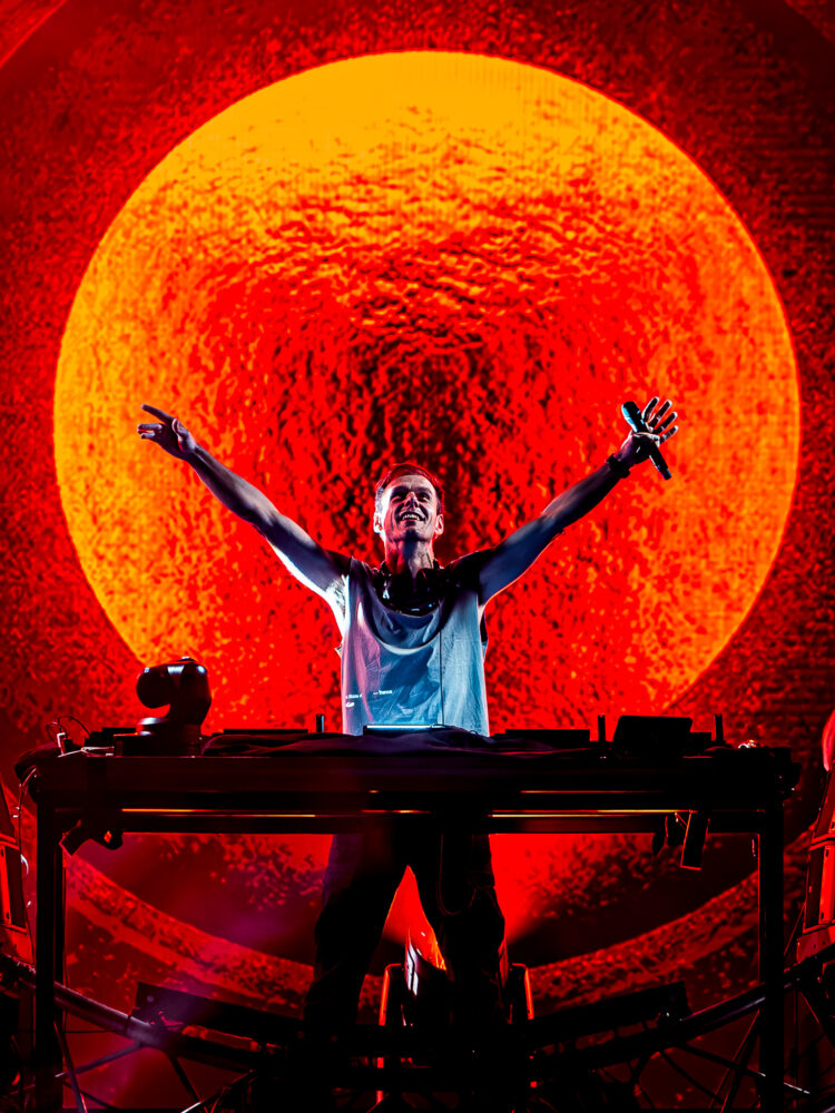 Armin van Buuren and Glockenbach Drop Hedonistic Home Observe, “Solar Shines On Me”
