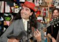Tiny Desk Live performance : NPR