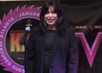 VINNIE VINCENT Will not Launch His Wonderful New Album Except He Sells All Copies Of His $200 Single
