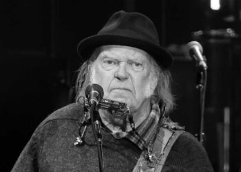 Neil Younger cancels upcoming Chrome Hearts European tour