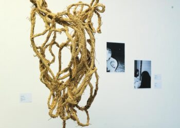 Holding the Second: Huan Zhou’s Observe Between Freedom and Destiny