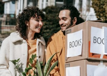 Declutter Earlier than You Transfer: A Room-by-Room Information