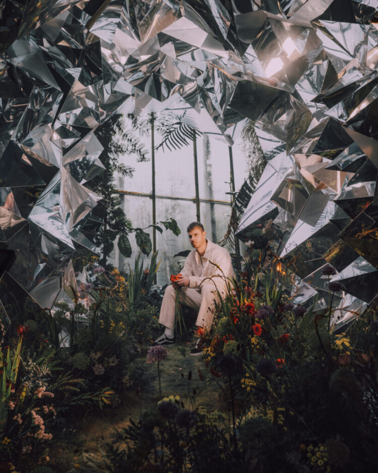 Wilkinson Publicizes Fourth Solo Album, ‘Infinity’: See the Tracklist