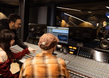 The Fundamentals of Time Stretching and Pitch Shifting  –