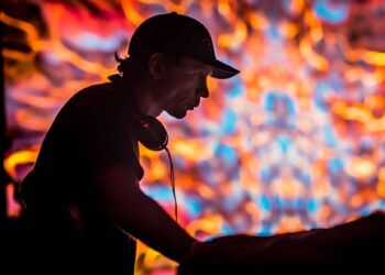 5 Months Into His Retirement, Tipper Drops 13-Monitor Album, ‘Cloaked’