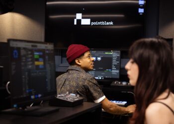 Utilizing Reversals to Create Distinctive Transitions in Your Tracks –