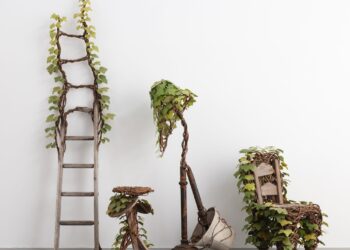 Kudzu Vines and Artificial Leaves Entwine in Joyce Lin’s Irrepressible Sculptures — Colossal