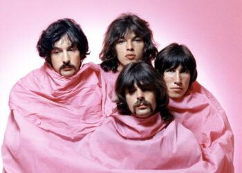 Pink Floyd’s Psychedelic 1968 Picture Session » Design You Belief — Design Day by day Since 2007