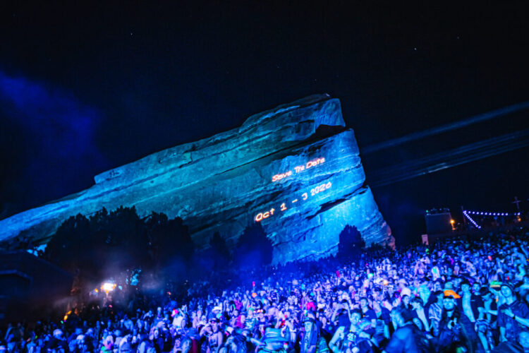 Liquid Stranger Transforms Pink Rocks Right into a Communal Vacation for ‘Wakaan Rocks’