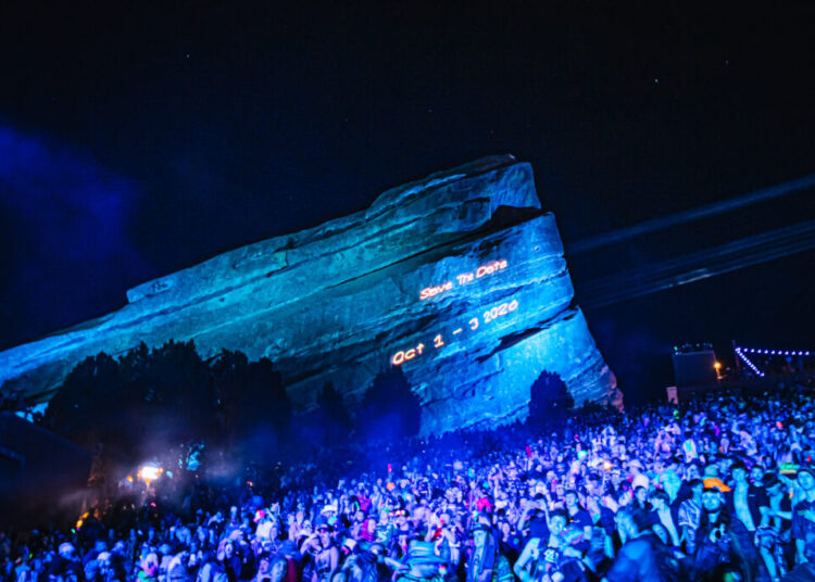 Liquid Stranger Transforms Pink Rocks Right into a Communal Vacation for ‘Wakaan Rocks’