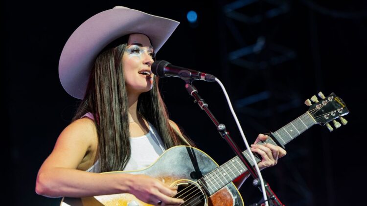 Kacey Musgraves Visiting Center of Nowhere on North American Tour