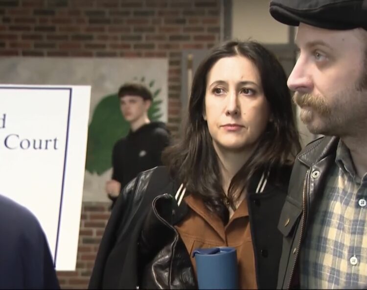 Vanessa Carlton & John McCauley Seem Earlier than Rhode Island Supreme Courtroom As A whole lot Of Excessive Schoolers Observe