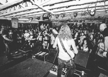 ÜGA BÜGA Delivers Solely The Most Amped Up Riffs On “Valley Of The Wolf”