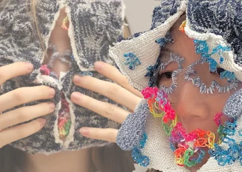 Jingyi Yang: Weaving Id Throughout Distance and Kind