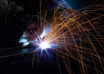 When to Use MIG vs. TIG Welding in Customized Fabrication
