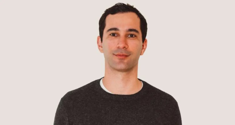 Warner Data, iHeart, CAA, Extra