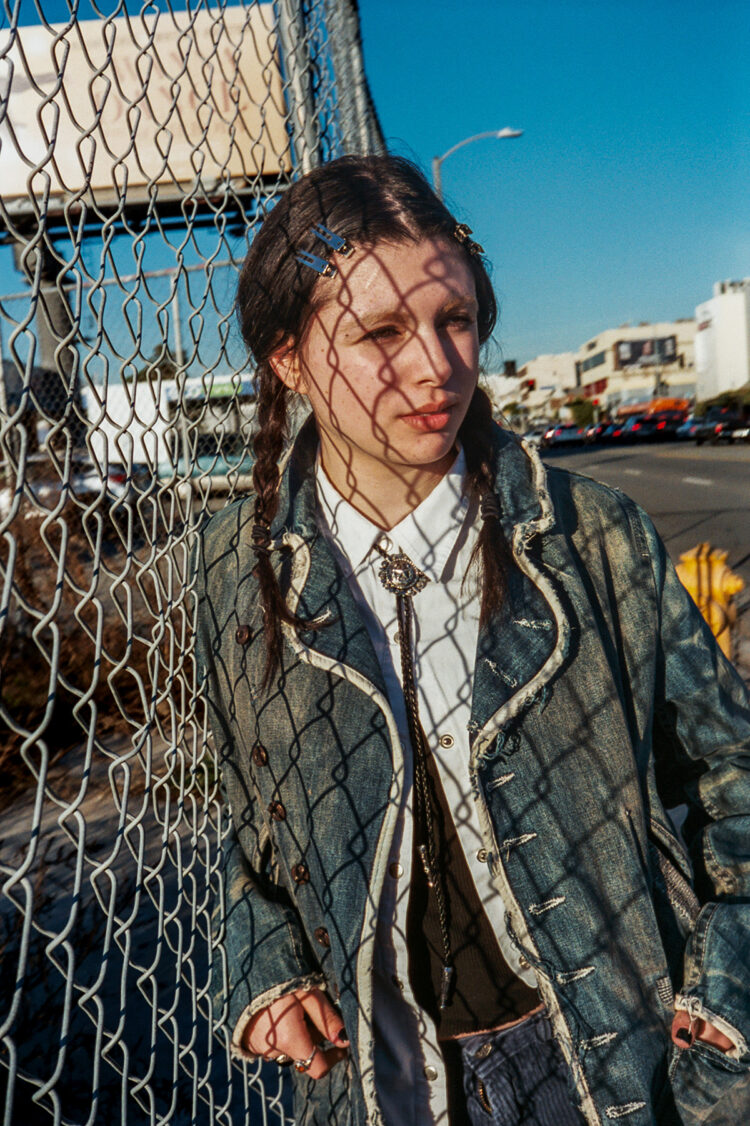 Sophie Altemus – BOOOOOOOM! – CREATE * INSPIRE * COMMUNITY * ART * DESIGN * MUSIC * FILM * PHOTO * PROJECTS