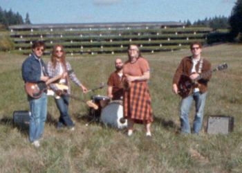 TV Star Share New Single “The Bundle”: Pay attention