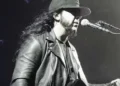 System Of A Down’s Daron Malakian: “If We Can Be On Stage Collectively And Have Completely different Ideas And Completely different Beliefs, You Can Be Collectively Too”