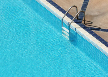 Is a Cordless Pool Cleaner Price It for Above Floor Pool Homeowners?