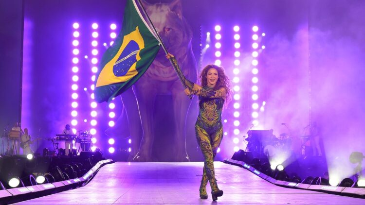Shakira Brings Her Largest Hits To Free Rio de Janeiro Present