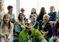 Children Evaluate ‘Sarniezz’ by Angine de Poitrine