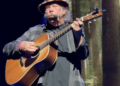 Neil Younger Makes Shock Reside Return At Vancouver Profit Present