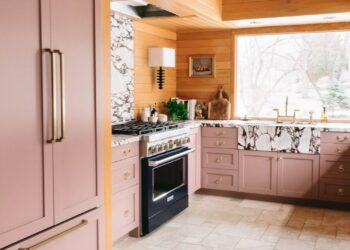 The Greatest Vibrant Paint Colours to Rework Any Room in Your House