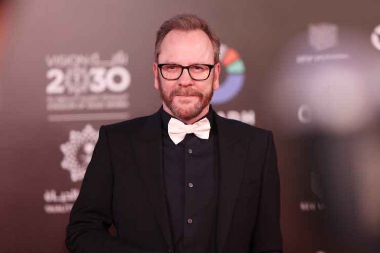 Kiefer Sutherland Cancels Tour Due To “Very Low Ticket Gross sales”
