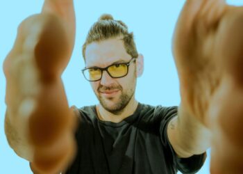 How Mr. Invoice builds sonic worlds in Large X