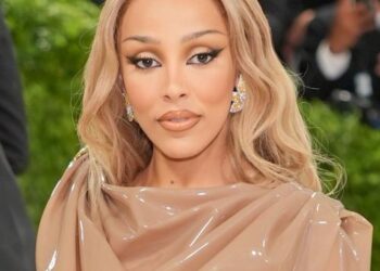 Doja Cat manufacturers Elon Musk a ‘barrel-chested Ewok’ in social media rant – Music Information