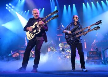 Win a Rush ‘R50’ Deluxe Vinyl Field Set