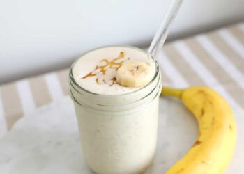 Banana Smoothie – A Lovely Mess