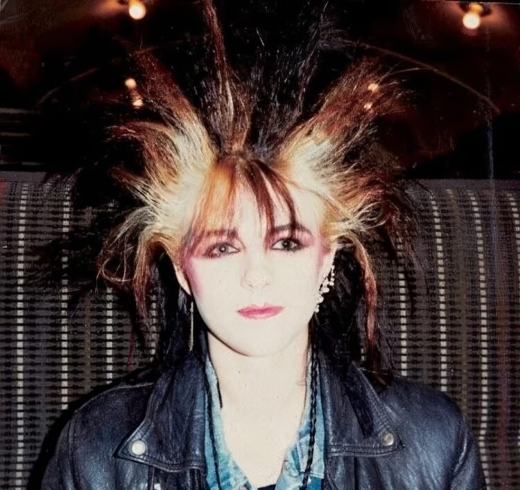 Earlier than Fame, Elizabeth Hurley Was a Younger Punk within the Early Nineteen Eighties » Design You Belief — Design Day by day Since 2007