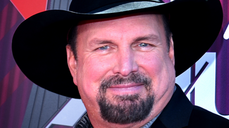 Is Garth Brooks Subsequent? $2B Catalog Sale is on the Desk