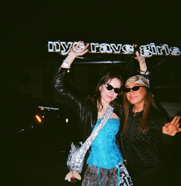 How NYC Rave Ladies Turned Submit-Rave Debriefs Into a ten,000-Individual Neighborhood