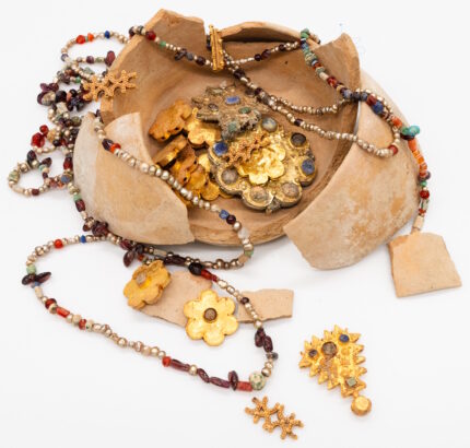 Medieval jewellery hoard present in Saudi Arabia – The Historical past Weblog
