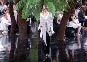 Jonathan Anderson Takes Inspiration from Lynda Benglis for Dior Assortment
