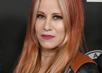 Jennifer Finch, L7 Bassist, Useless At 59