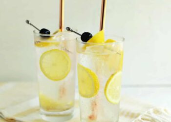 Tom Collins – A Stunning Mess