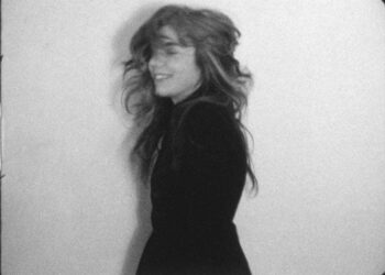 Julia Holter Shares New Single “My Misplaced One”: Pay attention