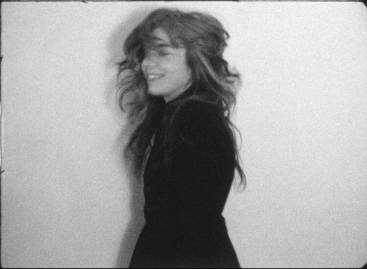 Julia Holter Shares New Single “My Misplaced One”: Pay attention