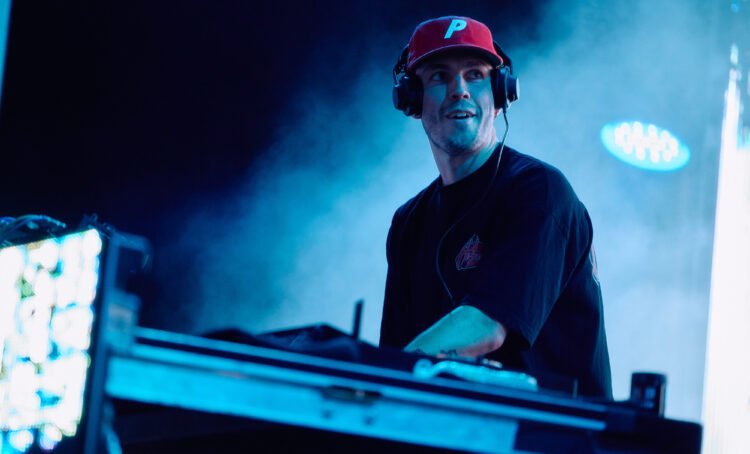 Cloonee Proclaims Debut Album, ‘Are You Nonetheless You?’