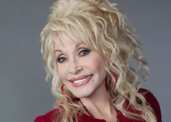 Dolly Parton Lifeless at 80