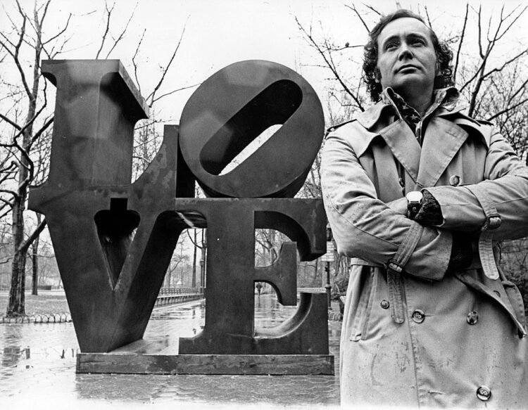 Robert Indiana’s Maine House Listed for $1.4 M.